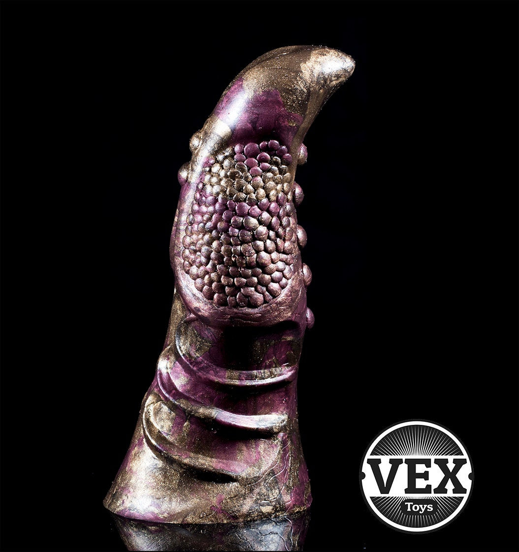 Textured Dildo | REPTILE CLAW
